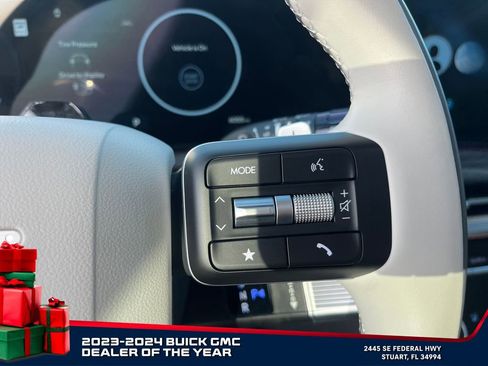 Used 2025 Hyundai Santa Fe Calligraphy image 16