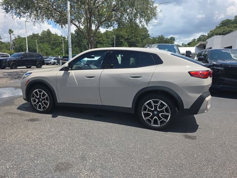 Used 2026 BMW X2 xDrive28i AWD/4WD image 6