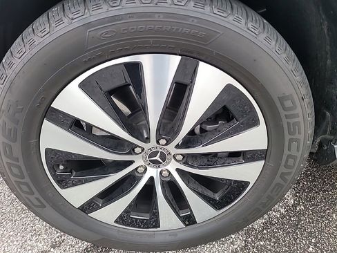 Used 2025 Mercedes-Benz GLE 350 4MATIC image 4