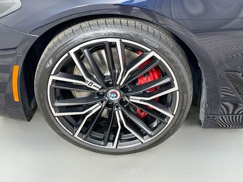 Used 2023 BMW M550i xDrive w/ Executive Package image 33