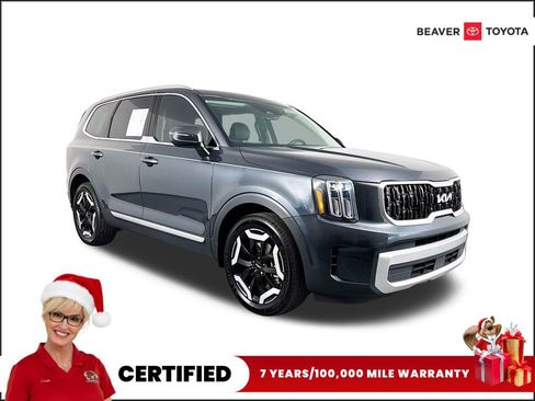 Used 2024 Kia Telluride EX w/ EX Captain's Chair Package image 1