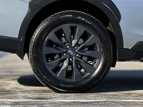 Used 2023 Subaru Outback Onyx Edition image 39