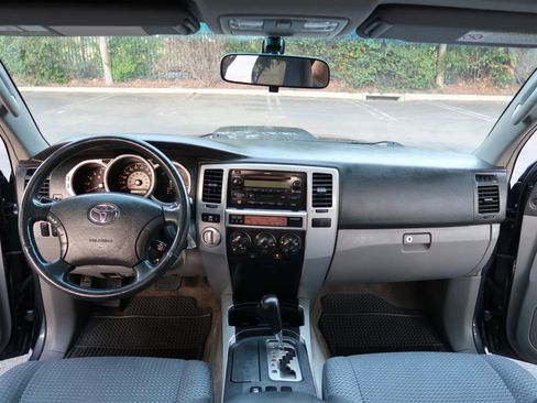 Used 2004 Toyota 4Runner Sport image 28