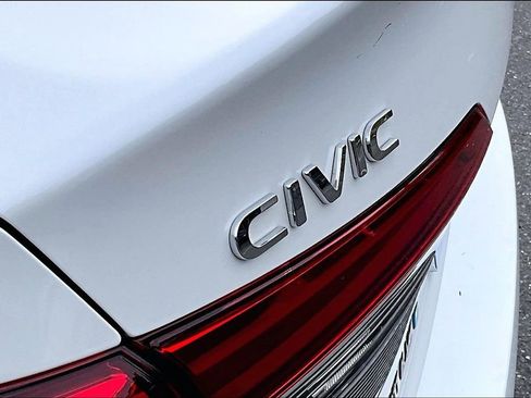 Certified 2024 Honda Civic Sport image 22