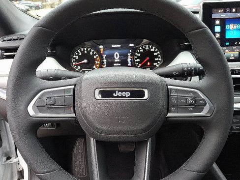 Certified 2023 Jeep Compass Limited AWD/4WD image 19