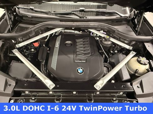 Used 2022 BMW X5 xDrive40i w/ Climate Comfort Package image 52