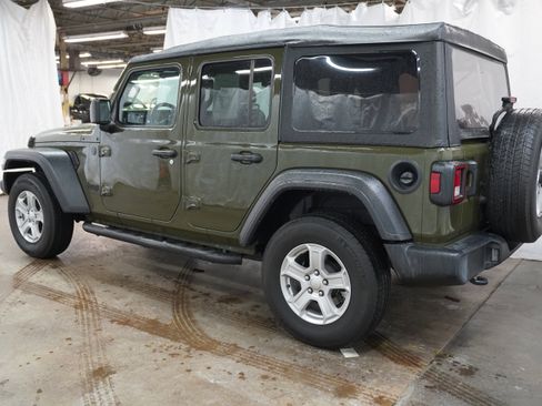 Used 2022 Jeep Wrangler Unlimited Sport AWD/4WD image 9