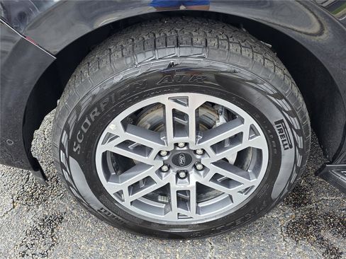 Used 2025 Ford Expedition Max Active AWD/4WD image 40