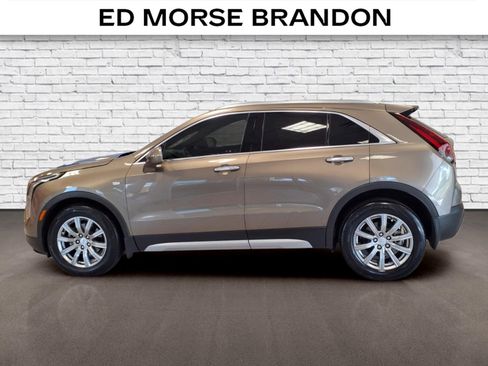 Used 2020 Cadillac XT4 Premium Luxury FWD image 2