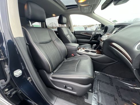 Used 2018 INFINITI QX60 Luxe w/ Deluxe Technology Package image 28