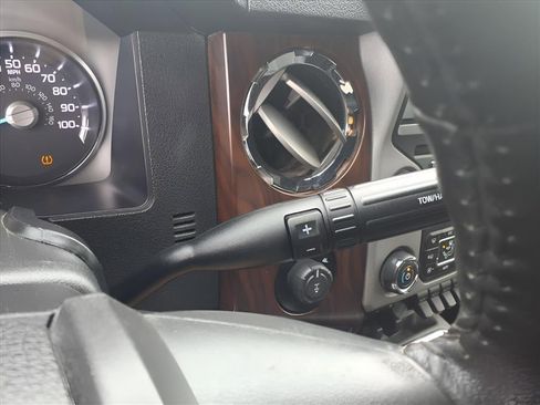 Used 2015 Ford F250 Lariat w/ Lariat Ultimate Package image 21