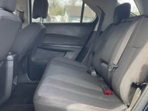 Used 2017 Chevrolet Equinox LT FWD image 11