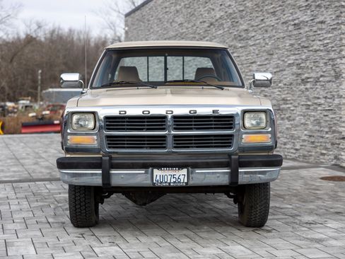 Used 1993 Dodge D/W Truck 250 image 7