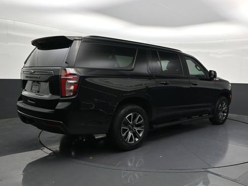 Used 2023 Chevrolet Suburban Z71 w/ Luxury Package AWD/4WD image 5