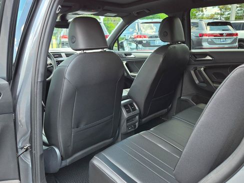 Certified 2024 Volkswagen Tiguan SE R-Line FWD image 43