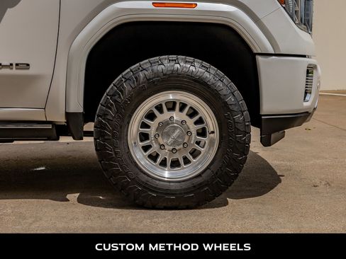 Used 2021 GMC Sierra 3500 Denali w/ Denali Ultimate Package image 11