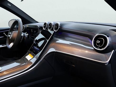 New 2026 Mercedes-Benz GLC 43 AMG 4MATIC image 9