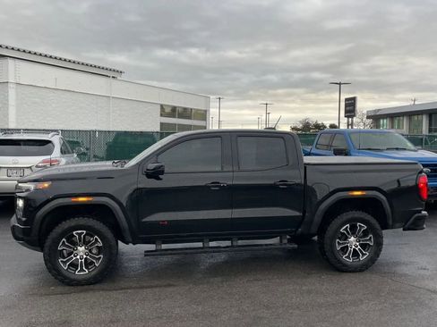 Used 2024 GMC Canyon AT4 w/ Technology Package image 3