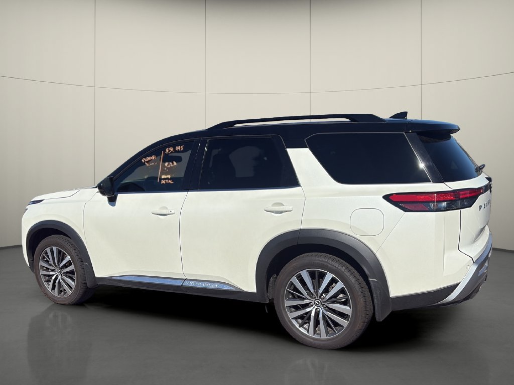 Used 2022 Nissan Pathfinder Platinum w/ Cargo Package FWD image 5