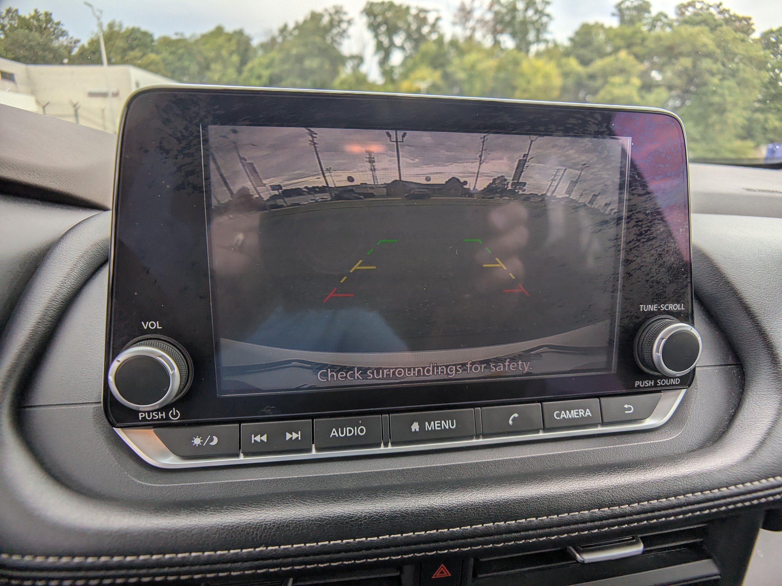 Used 2023 Nissan Rogue S FWD image 20
