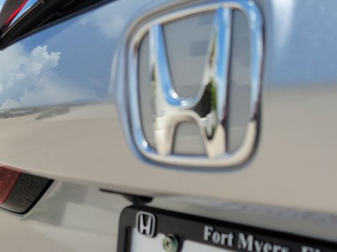 Used 2024 Honda CR-V EX image 7