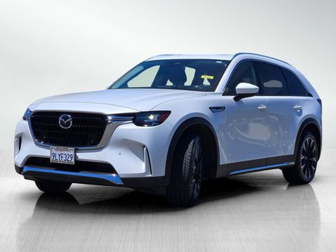 Certified 2024 MAZDA CX-90 Plug-In Hybrid w/ Premium Pkg AWD/4WD image 11