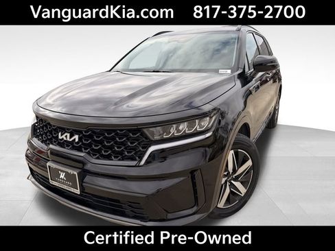 Certified 2023 Kia Sorento S image 2