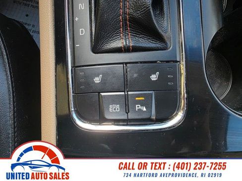 Used 2017 Kia Sedona EX FWD image 22
