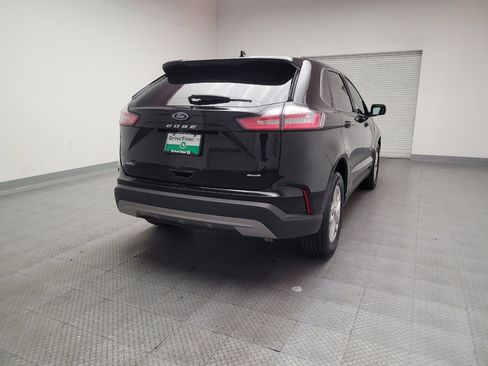 Used 2024 Ford Edge SEL image 7
