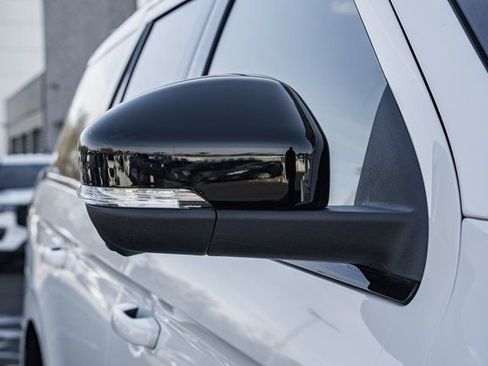 New 2026 Ford Expedition Platinum w/ Stealth Performance Package image 28