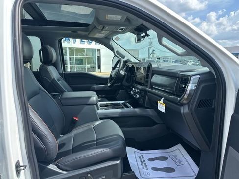 New 2025 Ford F250 Lariat w/ Lariat Ultimate Package AWD/4WD image 9