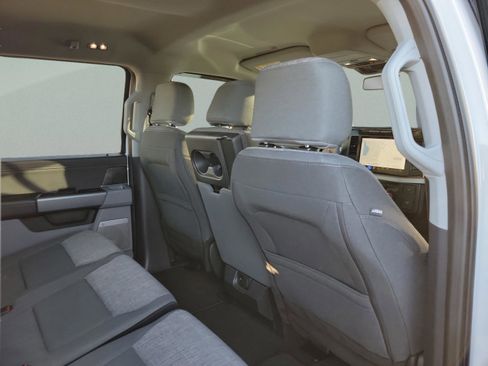 Used 2024 Ford F250 XLT w/ XLT Premium Package image 27