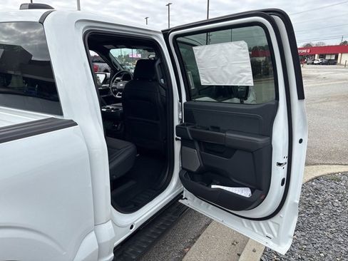 New 2025 Ford F150 Lariat w/ FX4 Off-Road Package image 26