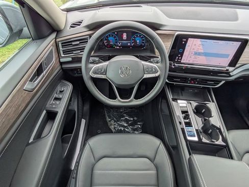 New 2026 Volkswagen Atlas SEL image 16
