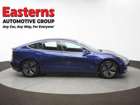 Used 2018 Tesla Model 3 Mid Range RWD image 40