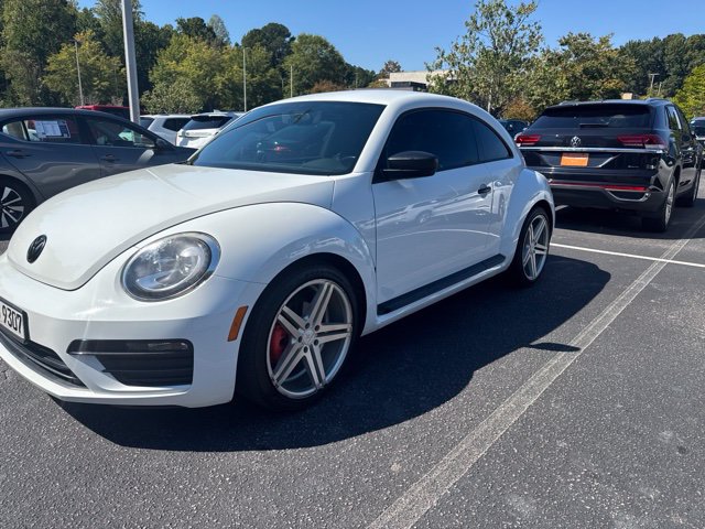 Used 2018 Volkswagen Beetle 2.0T S FWD image 8