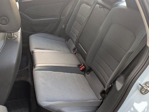 Used 2025 Volkswagen Jetta SE w/ Sunroof Package FWD image 18