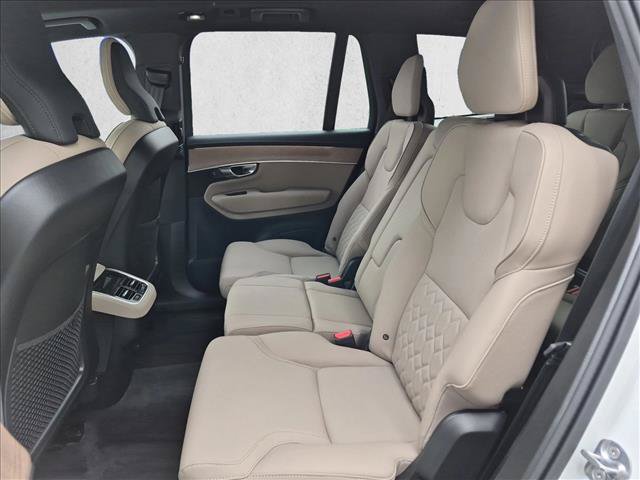 Certified 2026 Volvo XC90 B6 Plus w/ Protection Package Premier AWD/4WD image 20