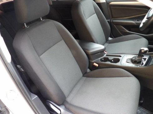 Used 2020 Volkswagen Jetta S w/ Driver Assistance Package image 25