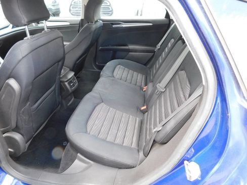 Used 2016 Ford Fusion SE FWD image 23