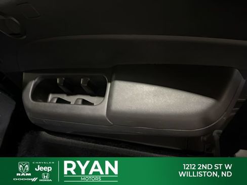 Used 2022 Honda Pilot Special Edition image 16