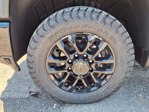 New 2025 Chevrolet Silverado 2500 LT w/ Trail Boss Package image 10