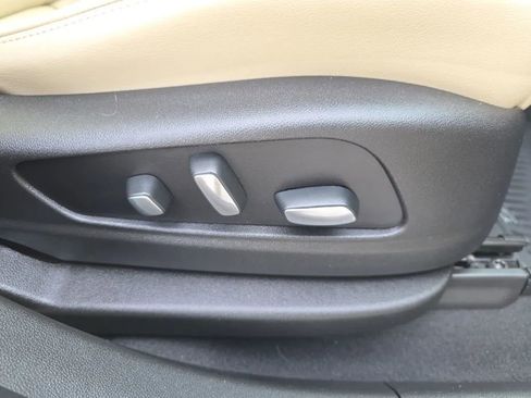 Used 2018 Cadillac XT5 Luxury w/ Driver Awareness Package image 52