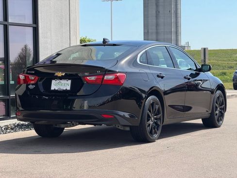 Used 2018 Chevrolet Malibu LT FWD image 5