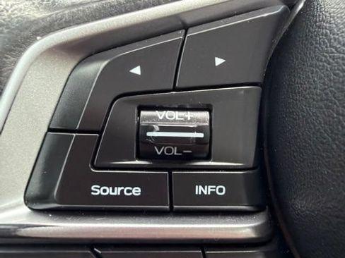 Used 2018 Subaru Impreza 2.0i Limited AWD/4WD image 17