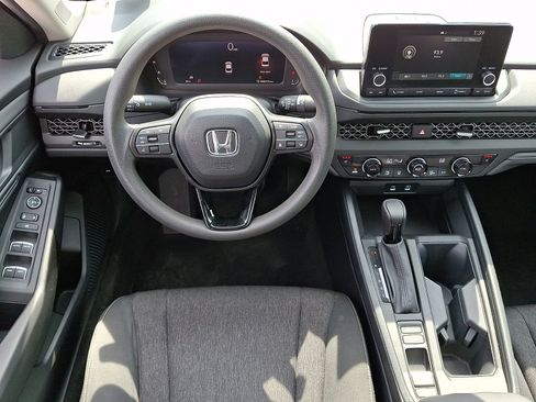Used 2023 Honda Accord EX image 12