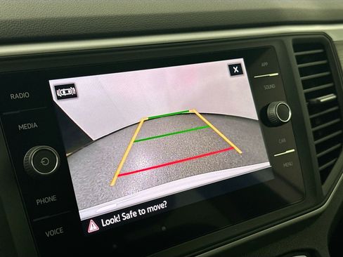 Certified 2021 Volkswagen Atlas Cross Sport SE image 12