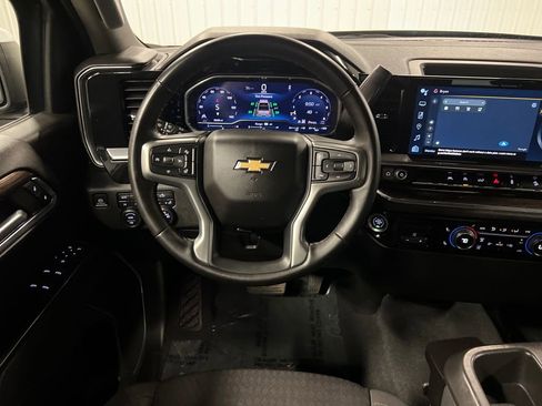 Used 2023 Chevrolet Silverado 1500 LT image 19