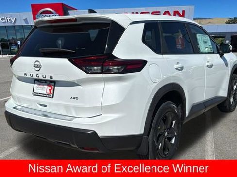 New 2026 Nissan Rogue SV w/ Cold Weather Package AWD/4WD image 3