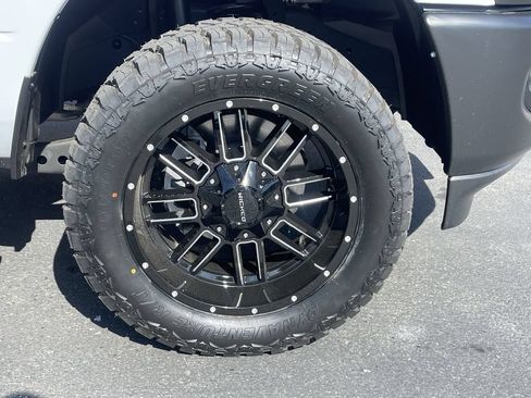 New 2025 RAM 2500 Tradesman AWD/4WD image 13